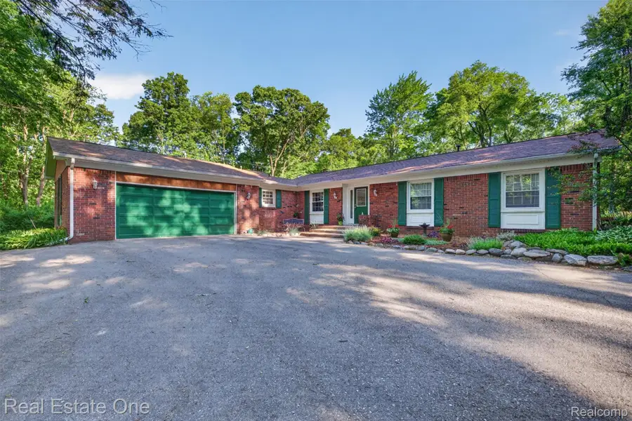 5466 Grange Hall Road, Holly, MI 48442 - #2