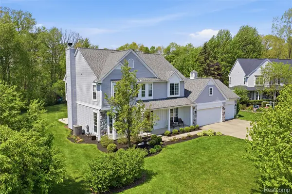 2982 Waldon Park Drive, Orion, MI 48359