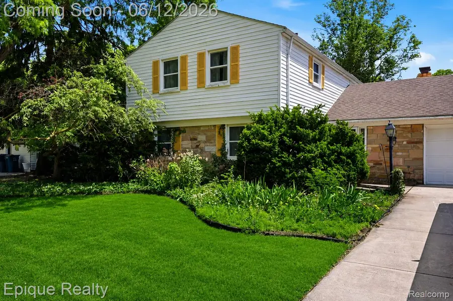 4856 Danbury Drive, Troy, MI 48085 - #2