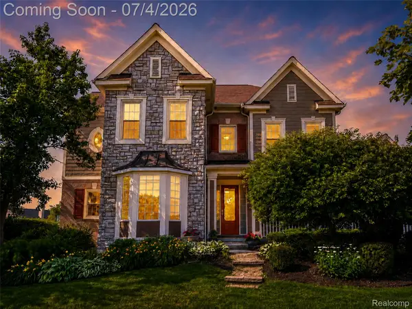 49335 Dominion Court, Canton, MI 48187