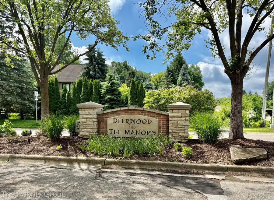 6248 E Crest Forest Court, Clarkston, MI 48348 - #2