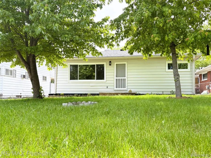 208 Devonshire St, Ypsilanti, MI 48198 - #2