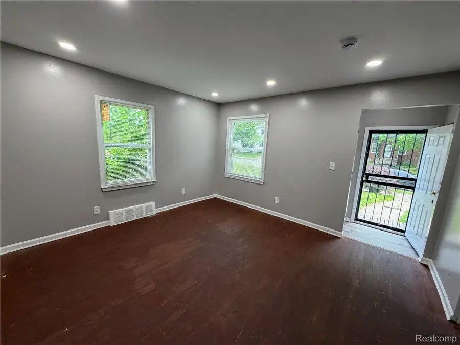 14903 Woodmont Avenue, Detroit, MI 48227 - #2