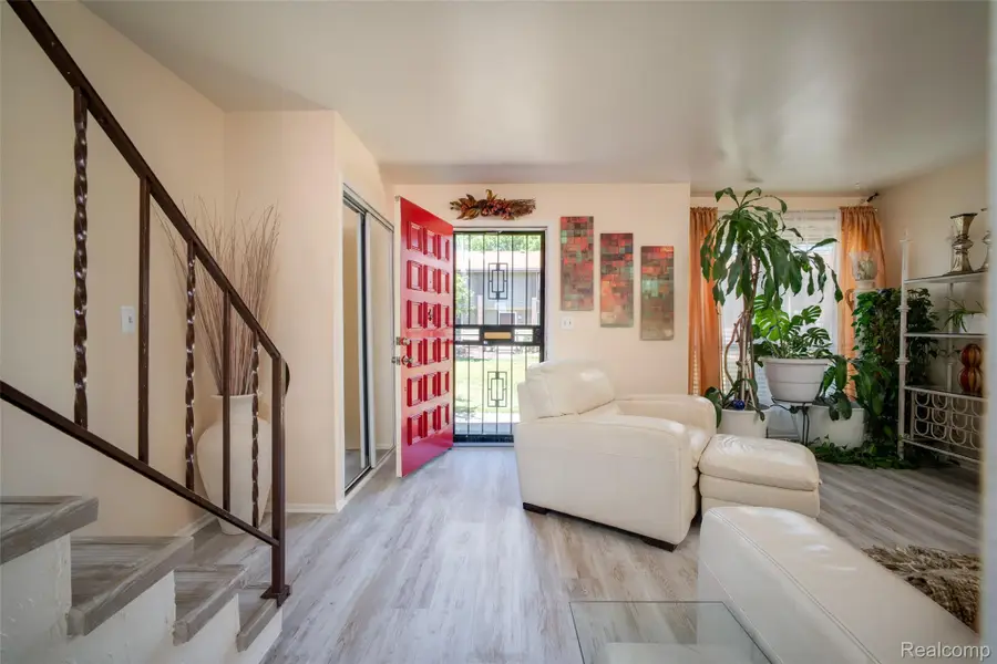 20937 Sherman Avenue, Southfield, MI 48033 - #2