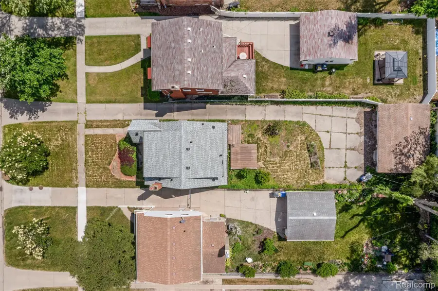 16713 Glastonbury Road, Detroit, MI 48219 - #3