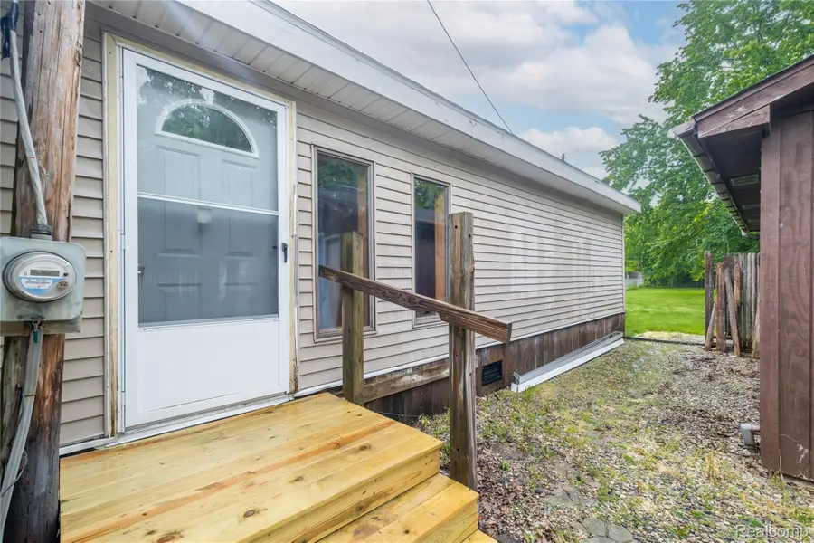 1270 W Oregon Street, Lapeer, MI 48446 - #3