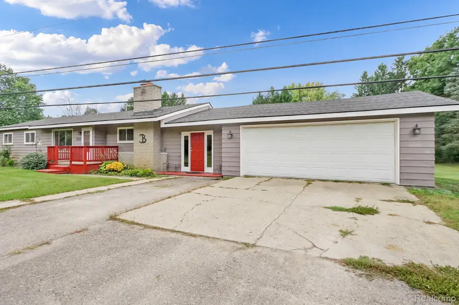 5014 Oak Hill Road, Clarkston, MI 48348 - #2