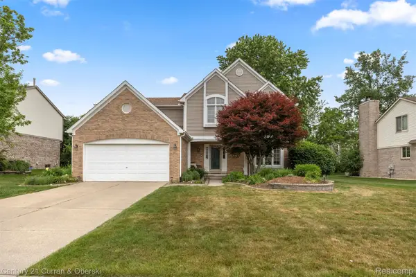 45924 Rockledge Drive, Plymouth, MI 48170