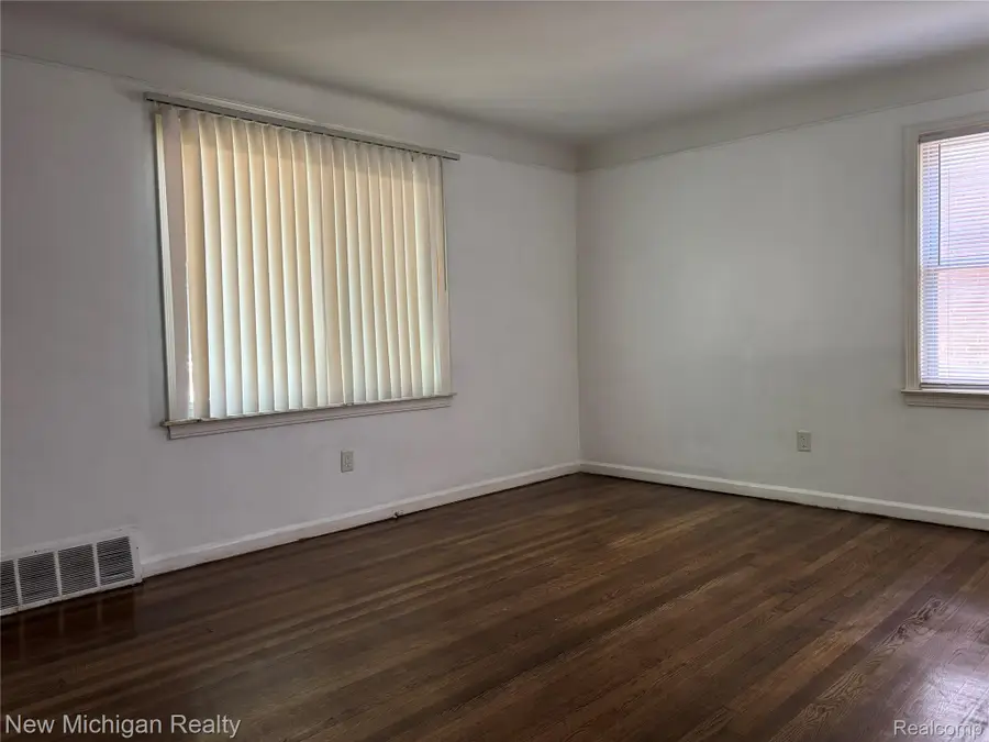 9919 Merriman Road, Livonia, MI 48150 - #3