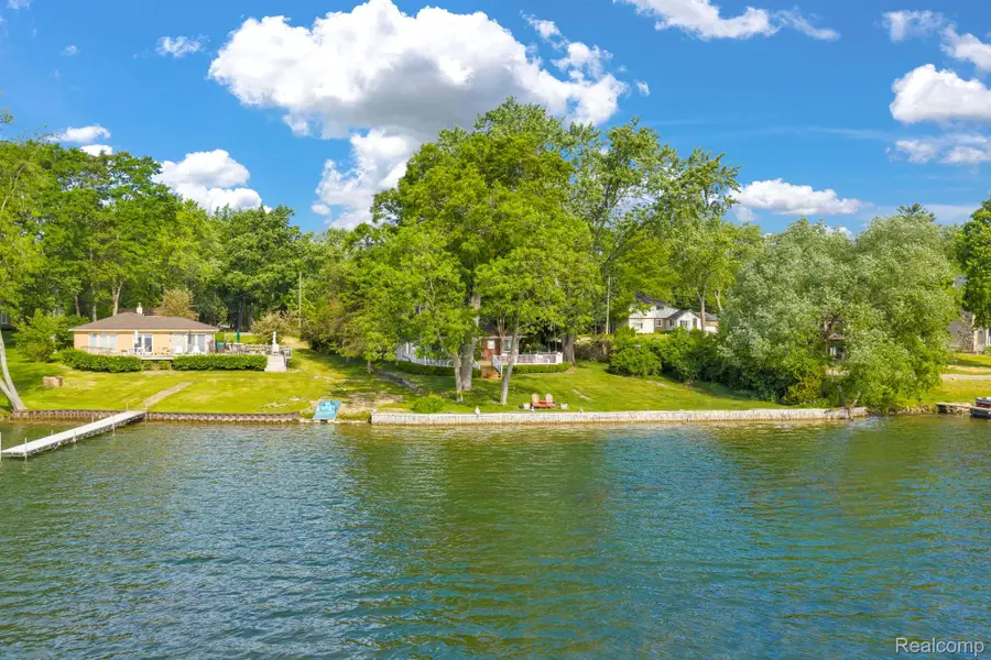 3080 Jackson Boulevard, Highland, MI 48356 - #3