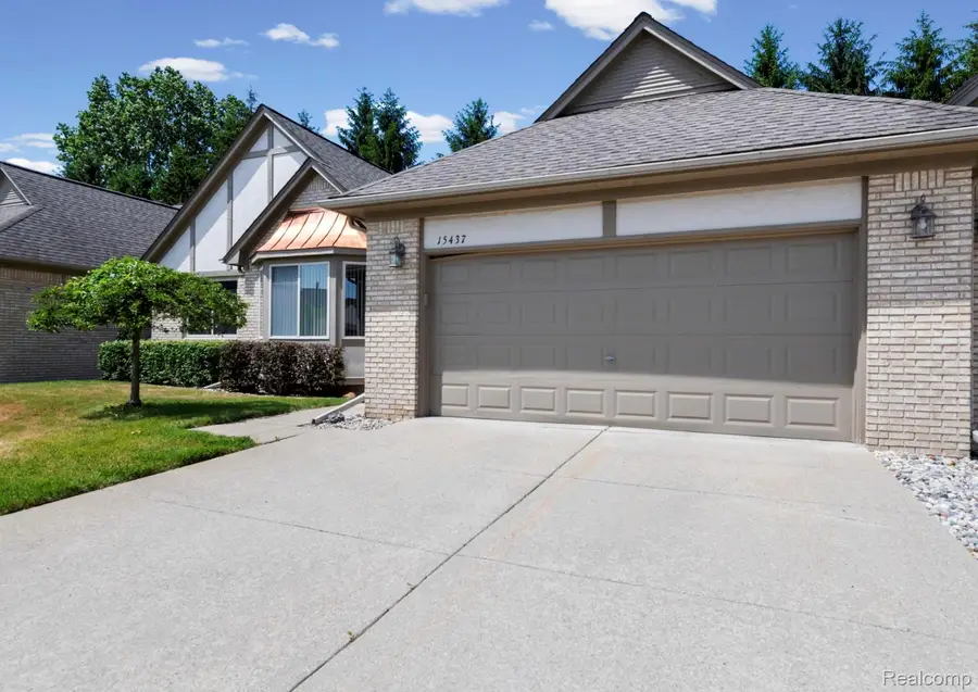 15437 Pebble Pointe Drive, Clinton Township, MI 48038 - #3