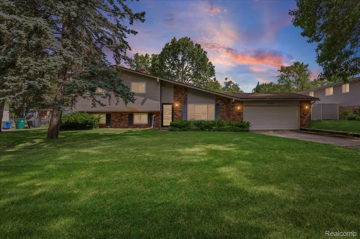 226 Ruppert Street, Commerce Township, MI 48382 - #1