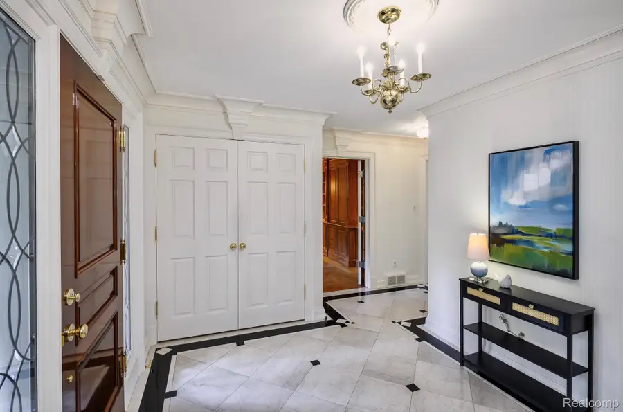 4269 N Willoway Estates Court, Bloomfield Hills, MI 48302 - #2