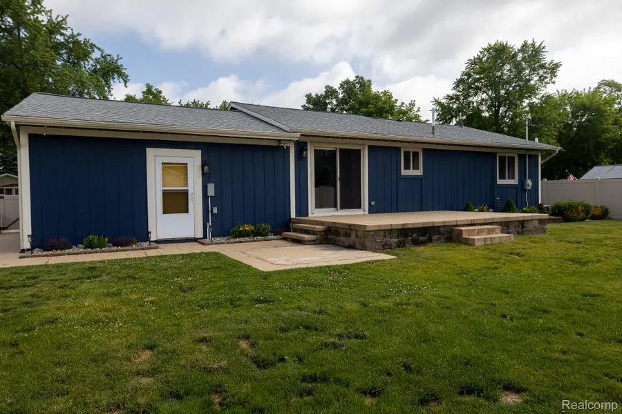 9185 Ashdown Avenue, White Lake, MI 48386 - #2