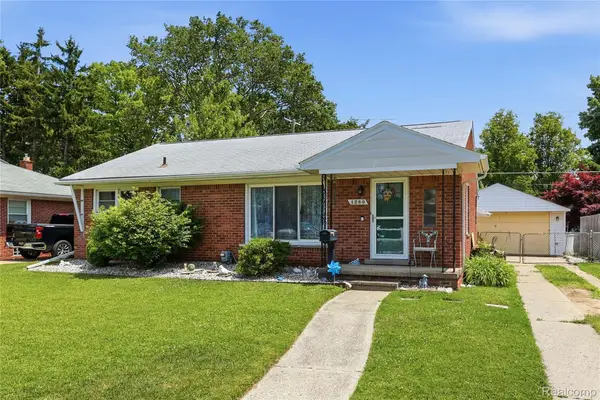 1289 Mulberry Street, MtClemens, MI 48043