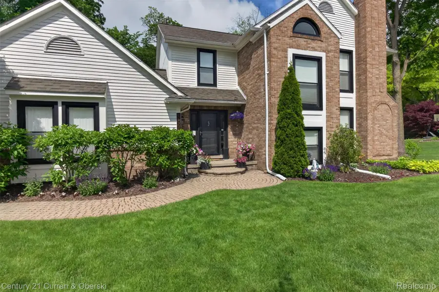 30999 Sudbury Street, Farmington, MI 48331 - #3