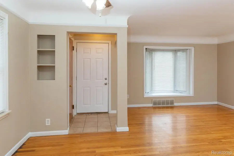 16696 Beech Daly Road, Redford, MI 48240 - #3
