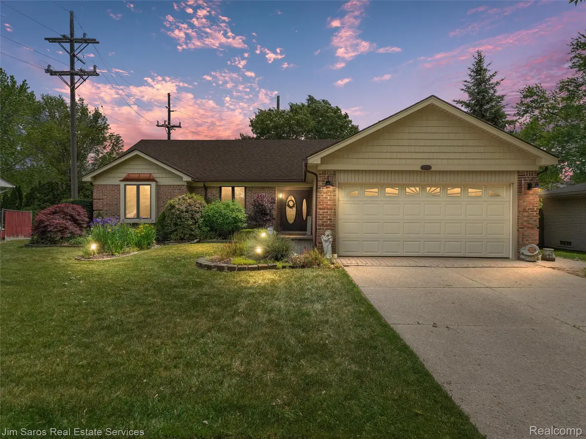 40252 Aynesley Street, Clinton, MI 48038 - #1