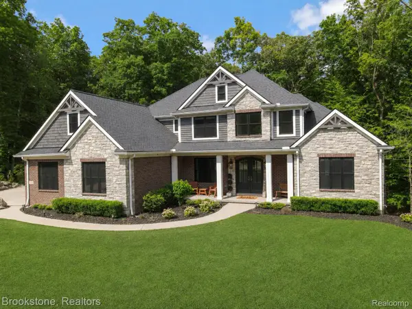 8130 Rosebud Lane, Clarkston, MI 48348