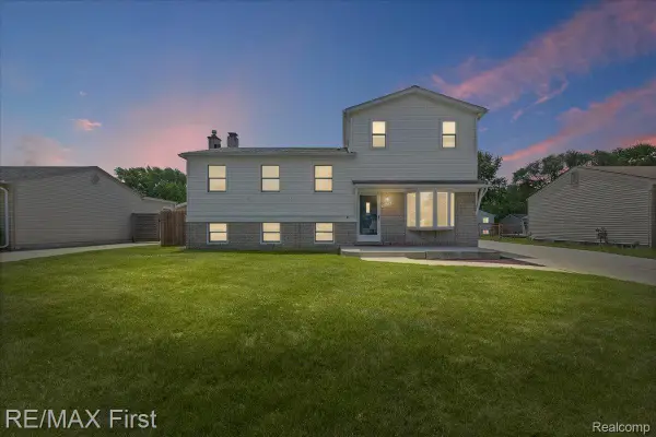 32658 Conrad Street, NewBaltimore, MI 48047