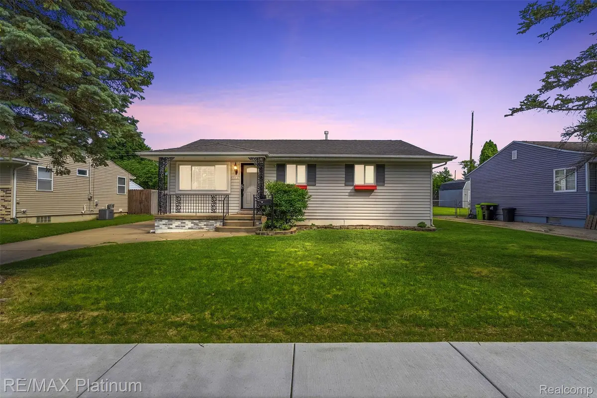 5354 Don Shenk Drive, Swartz Creek, MI 48473 - #1