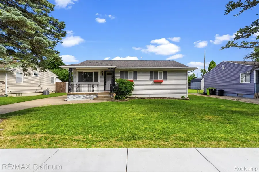 5354 Don Shenk Drive, Swartz Creek, MI 48473 - #2