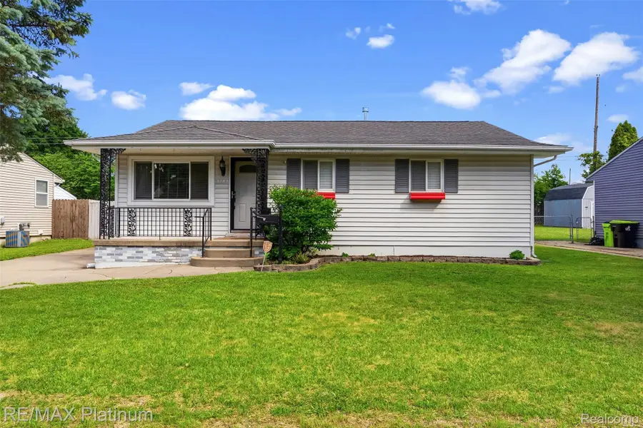 5354 Don Shenk Drive, Swartz Creek, MI 48473 - #3