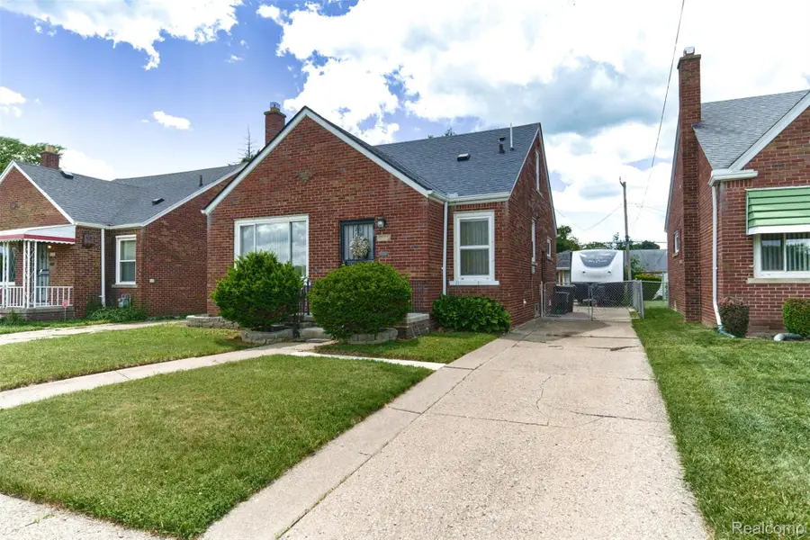 9325 Stahelin Avenue, Detroit, MI 48228 - #2