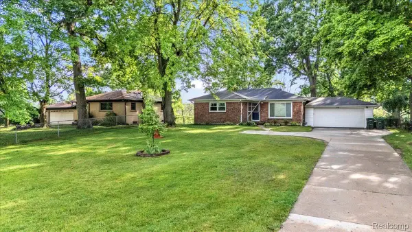 3972 Joslyn Road, LakeOrion, MI 48359