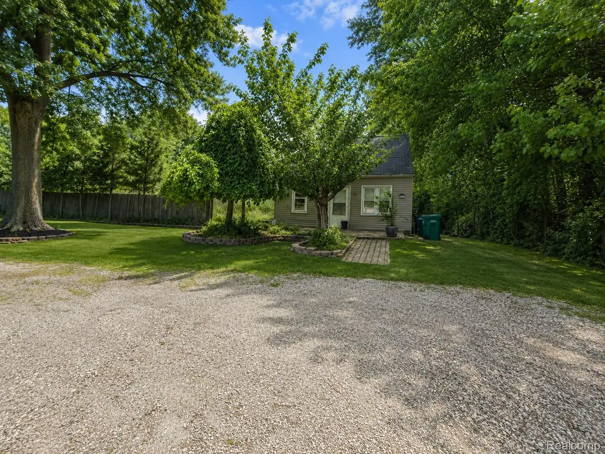 6851 Merriman Road, Romulus, MI 48174 - #1