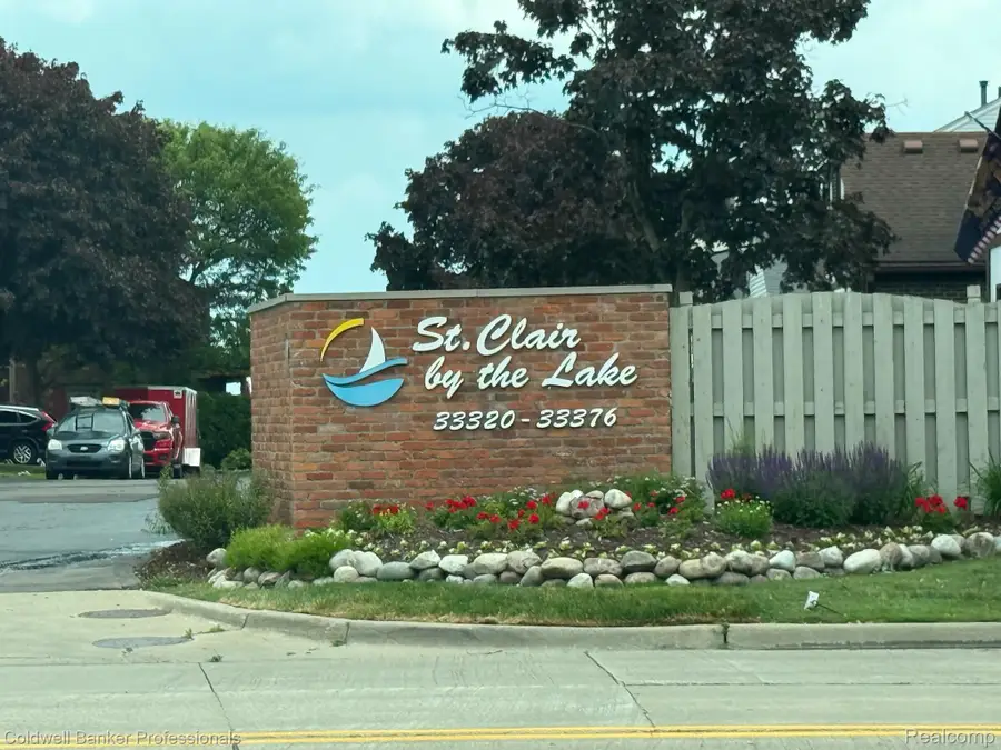 33374 Jefferson Avenue, Saint Clair Shores, MI 48082 - #3
