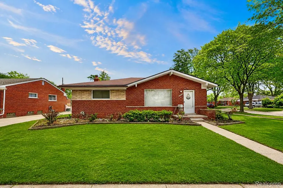 28326 Alden Street, Madison Heights, MI 48071 - #2
