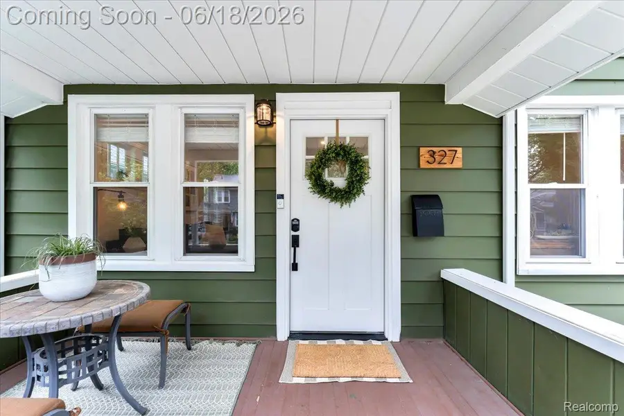 327 Leroy Street, Ferndale, MI 48220 - #3