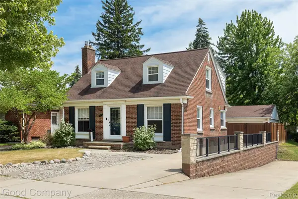 23645 Lawrence Avenue, Dearborn, MI 48128