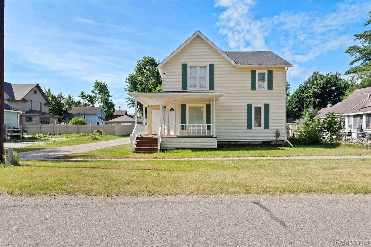 113 W Polly Street, Perry, MI 48872 - #1