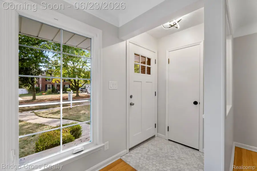 2614 Essex Street, Royal Oak, MI 48073 - #3