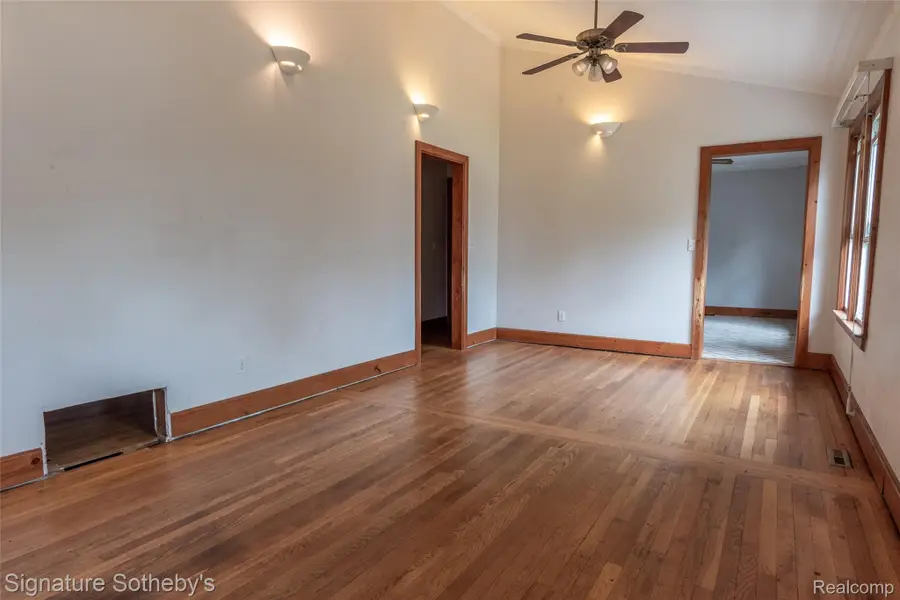 63 E Rockwood Street, Ecorse, MI 48229 - #2