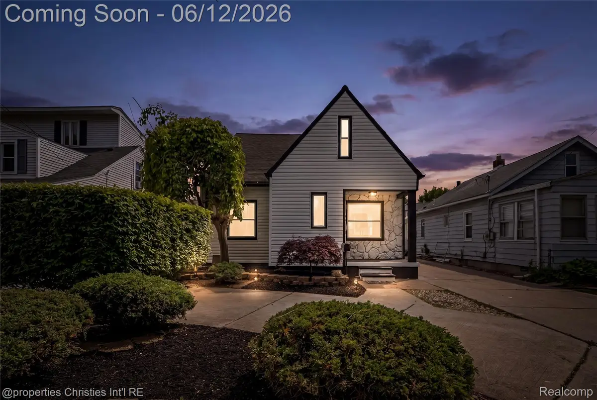 22502 Beach Street, Saint Clair Shores, MI 48081 - #1