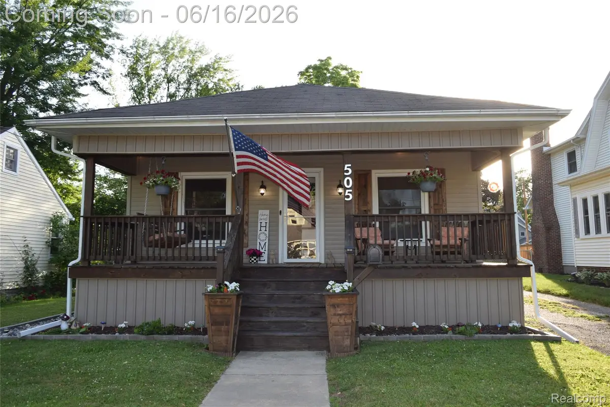 505 N Marquette Street, Durand, MI 48429 - #1