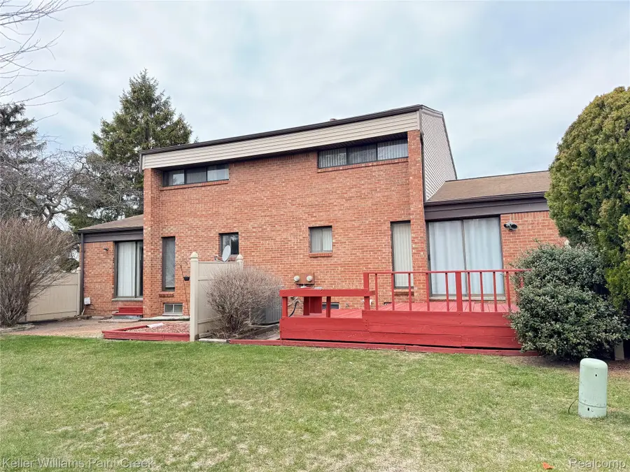 2036 Roman Court, Warren, MI 48092 - #3