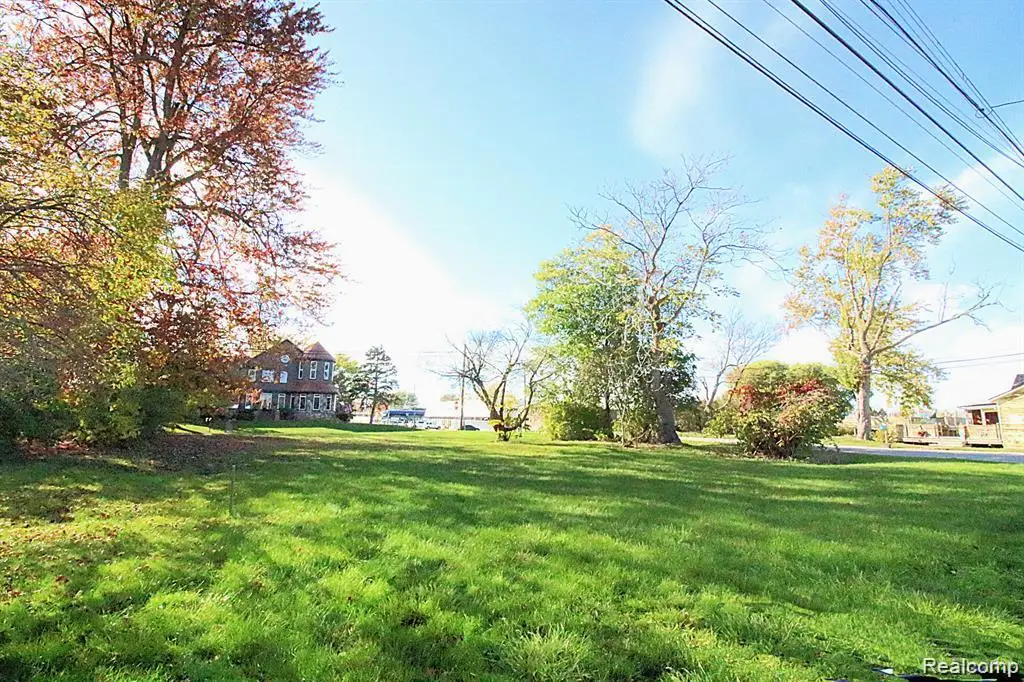 29223 Adams Drive, Gibraltar, MI 48173 - #1
