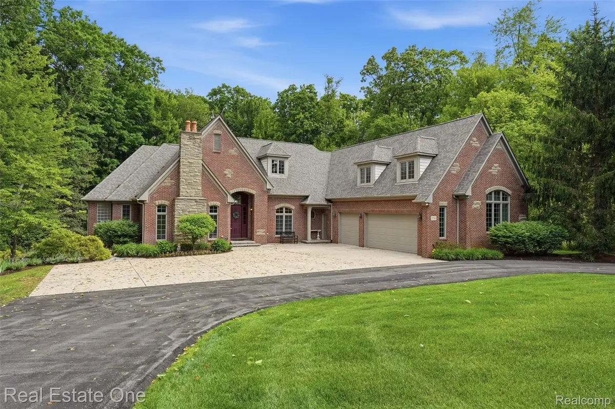 2764 Tall Timbers Drive, Milford, MI 48380 - #1