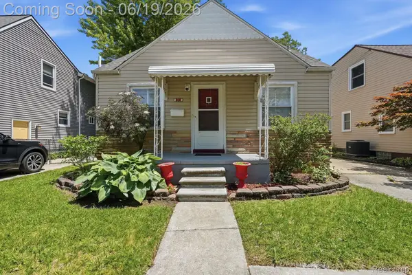 808 N Edison Avenue, RoyalOak, MI 48067