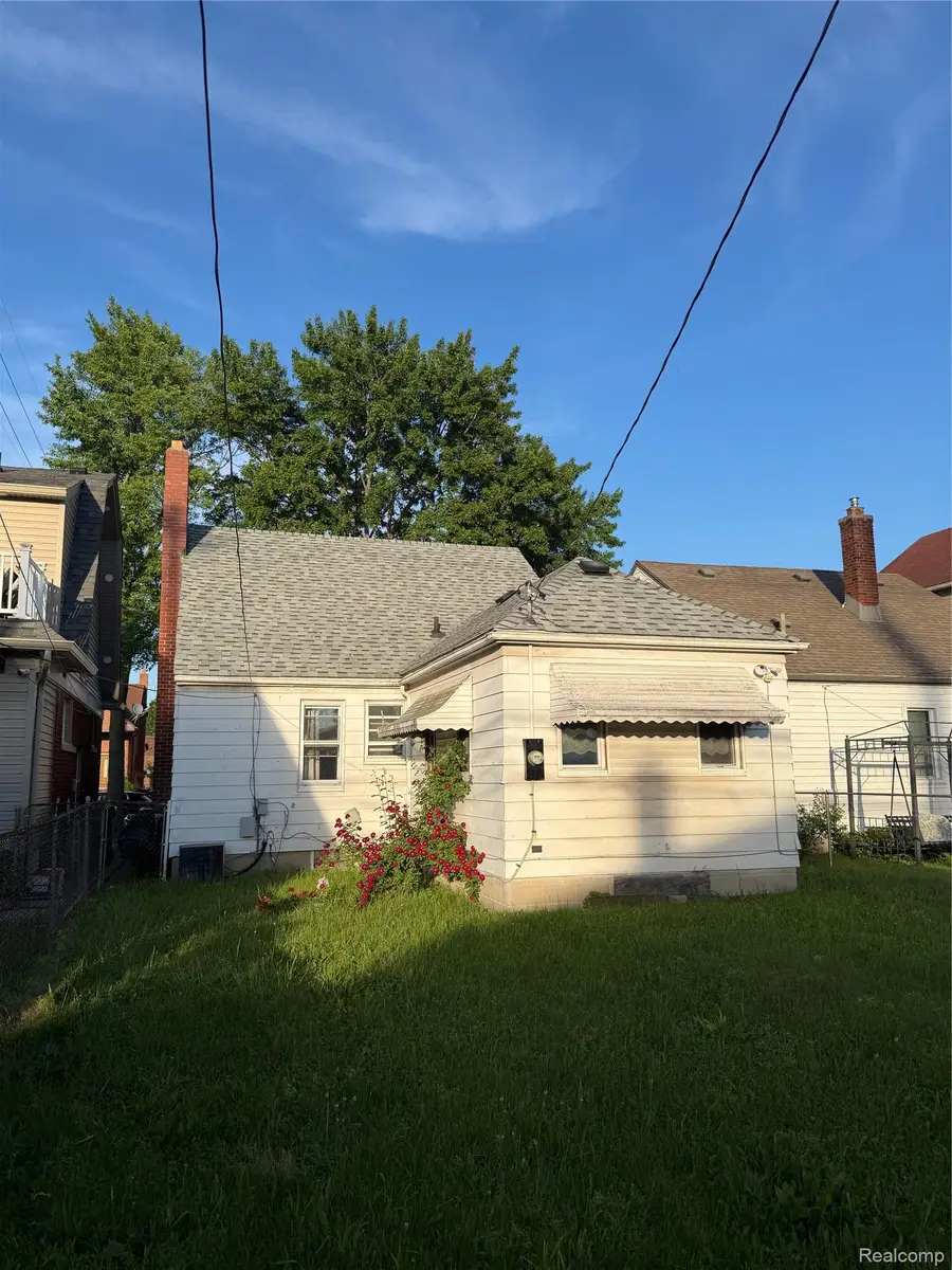 6467 Ternes Street, Dearborn, MI 48126 - #2