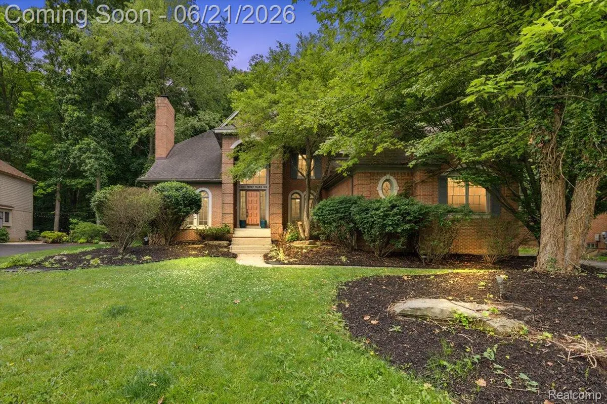 6403 W Oaks Drive, West Bloomfield, MI 48324 - #1