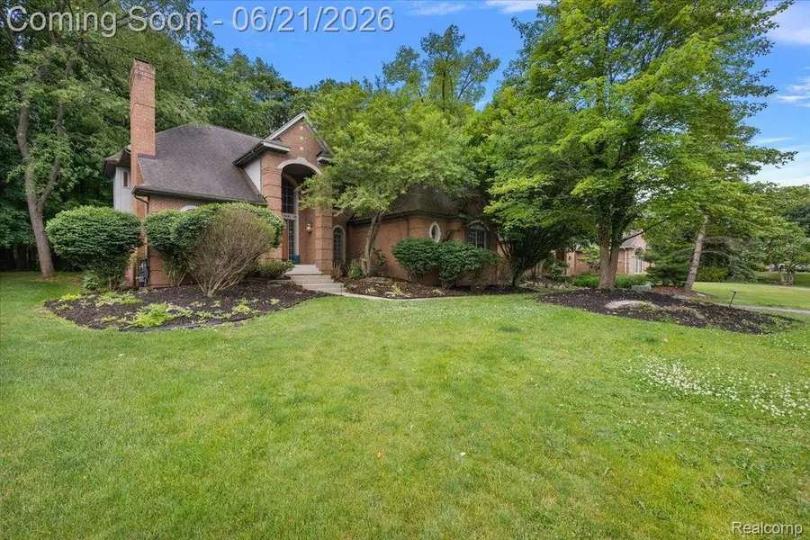 6403 W Oaks Drive, West Bloomfield, MI 48324 - #3