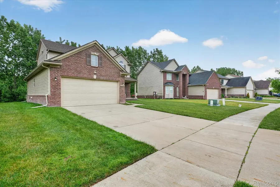 6119 Treetops Drive, Romulus, MI 48174 - #2