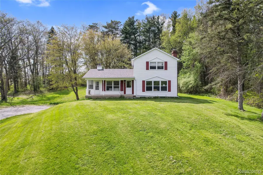 2300 Old Plank Road, Milford, MI 48381 - #2