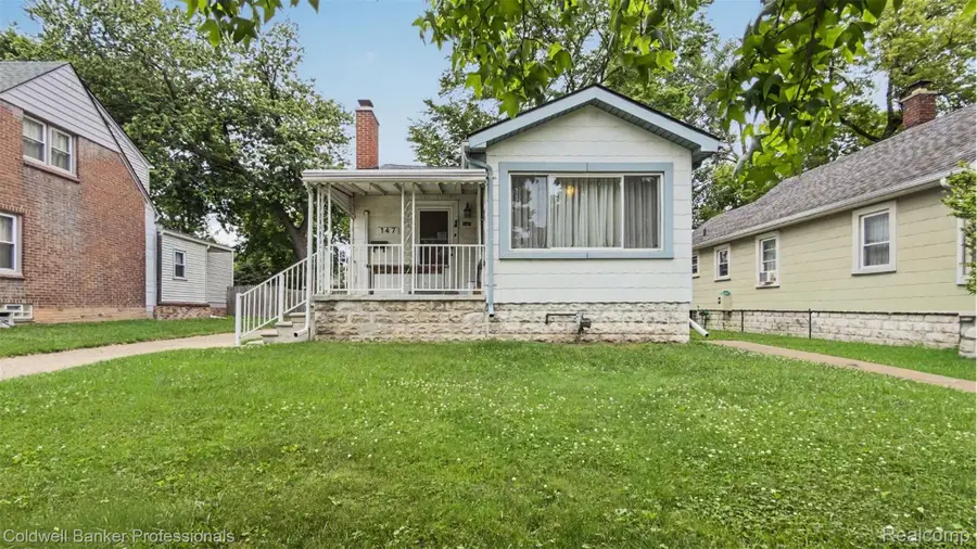147 E Hazelhurst Street, Ferndale, MI 48220 - #2