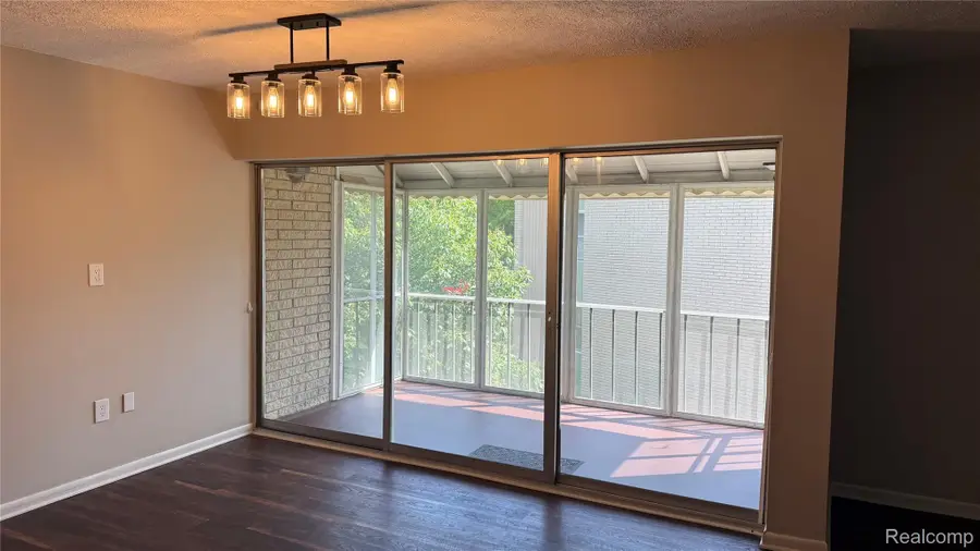33249 Fargo Street, Livonia, MI 48152 - #2